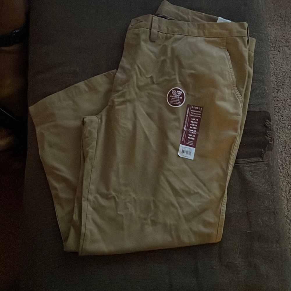 BNWT! Mens khaki pants